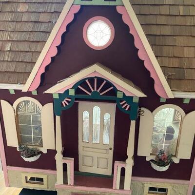 Victorian Doll House