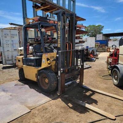 #105 • Hyster H60XL Forklift: Mechanic Speical!!!! Has 5468 Hours Has Bad Brakes, Starter Drags, And Minor Hydraulic Leaks. 4.5' Forks....