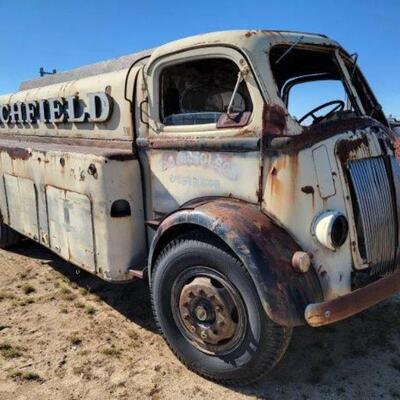 #1670 • 1939 White Model 810 COE Richfield Oil Company Fuel TankerL Vehicle once belonged to the Motor Transport Museum in Campo,...