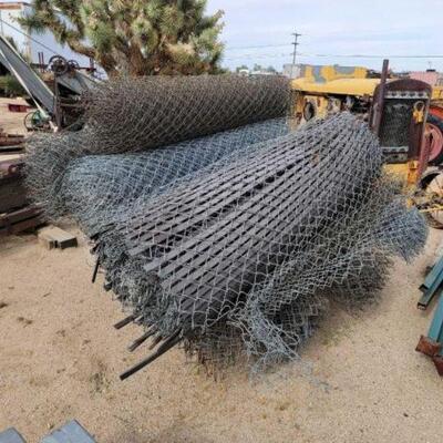 #12200 â€¢ 9 Rolls Of 6' Chainlink Fence