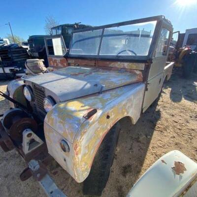 #1770 • Land Rover: VIN: Unknown. Miles: 43972. 