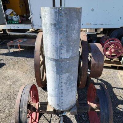 #2300 â€¢ Vintage Samson Hit And Miss Motor:: No: 4831 Engine Is On A Vintage Cart. Engine Spins Freely, And Has Compression