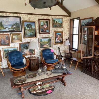 Estate sale photo