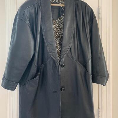 Preston and York Size Medium 