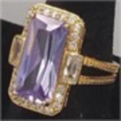Beautiful large lavender sapphire ring.- large stone. 