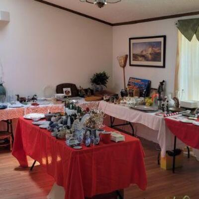 Estate sale photo