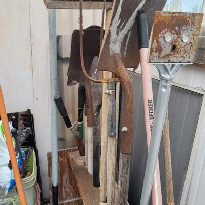 various yard hand tools