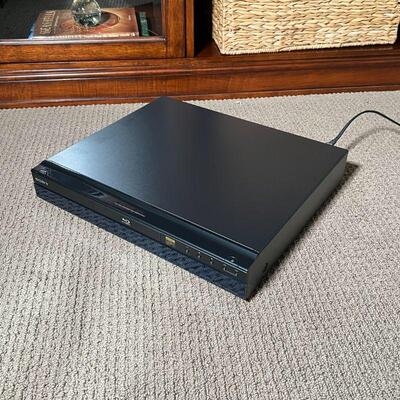 SONY BLU-RAY / DVD PLAYER | Sony Blu-Ray disc player, model no. BDP-S300; tested and turns on
