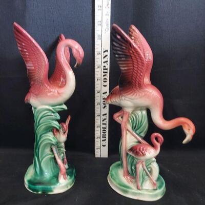 pair of Flamingo figurines