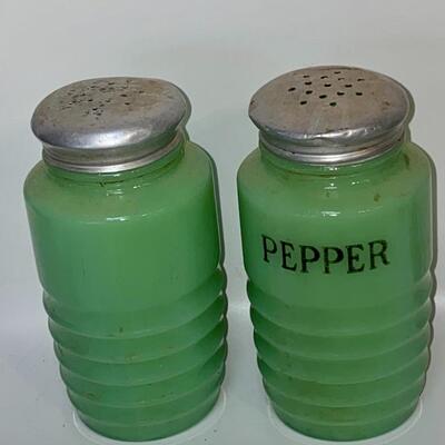 Jadeite salt and pepper 