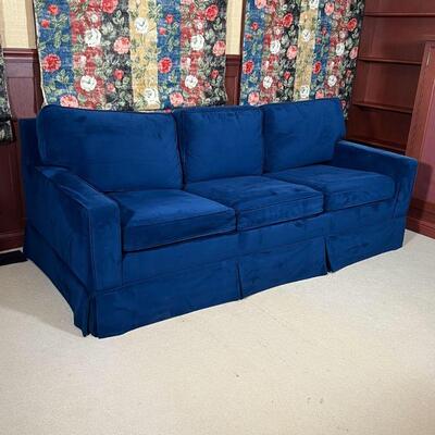 AVERY BOARDMAN PULLOUT COUCH | Three seater 
