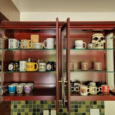 #3512 â€¢ Coffee Mugs, Cups, And Mask