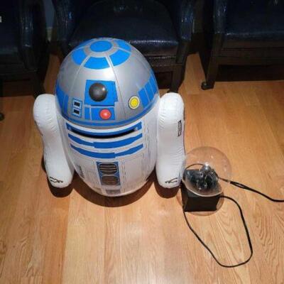 #1606 â€¢ Inflatable R2-D2 And Static Ball