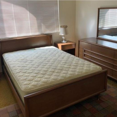Mid -Century Bedroom Set (Furniture Guild of California) 