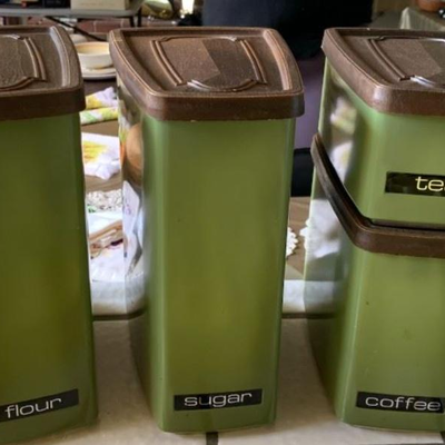 Vintage Canister Ser