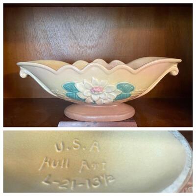 Hull console vase