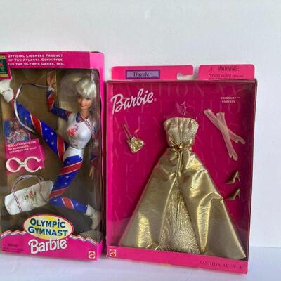 562. Vintage Olympic Gymnast Barbie 1996 Atlanta Georgia with Outfit and Accessoris