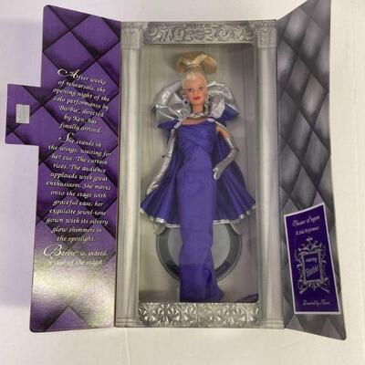 40. Vintage 1992 Birthday Barbie and 1999 Premiere Night Barbie