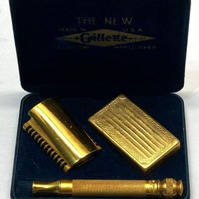 169. Vintage Gillette Razor known the world over Compact Set