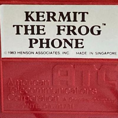 544. Vintage Kermit the Frog Phone 