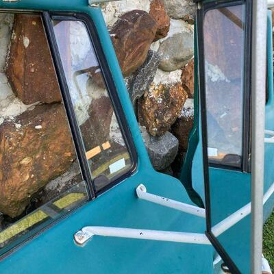 541. 1964 International Harvester Model 1600 Pair of Doors with Wing Windows No Rust