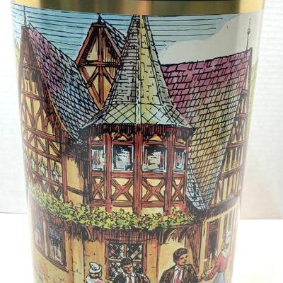 177. Julius Kayser & Co Germany Canister- Made in England