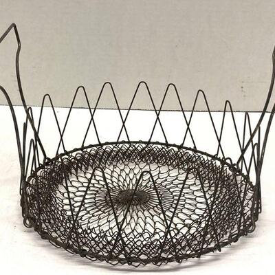 367. Vintage Chain Link Collapsible Basket