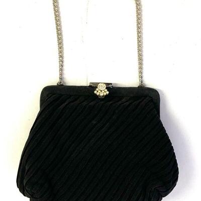 19. Vintage Ladies Beaded Evening Bags