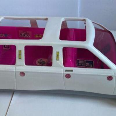 558. Vintage Barbie Just Married White Stretch Limousine 