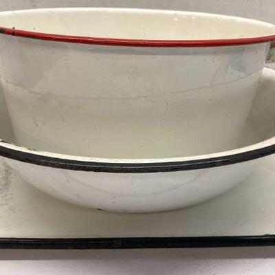 480. Lot of Vintage Enamel Farmhouse Stockpot, Patter, and Bowl 