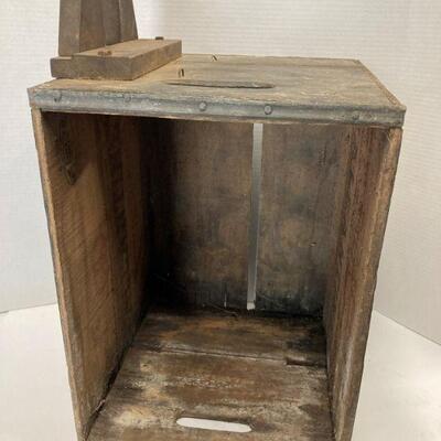 510. Vintage 1950s Ballantine Beer Crate 