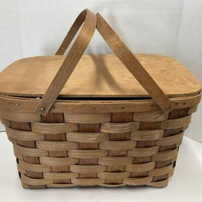 517. Woven Hardwood Picnic Basket Basketville Putney Vermont 