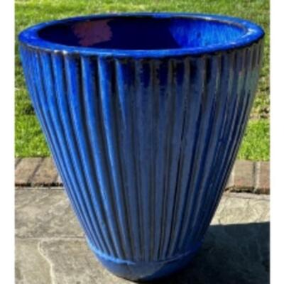 Dazzling ROYAL BLUE DAZZLING POTTED PLANTER