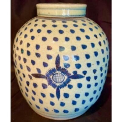 Superb ANTIQUE Hand-Painted CRACKLE FINISH CERAMIC Urn/GINGER JAR With WAX SEAL