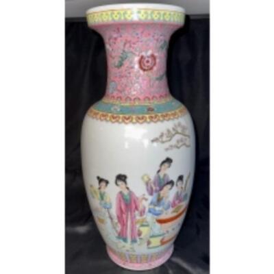 Chinese FAMILLE ROSE Hand Painted PORCELAIN POEM VASE With Ladies Of The Court