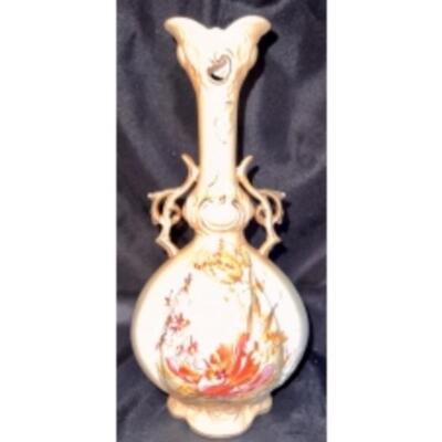 ROBERT HANKE ROYAL WETTINA Handpainted Austrian PORCELAIN VASE