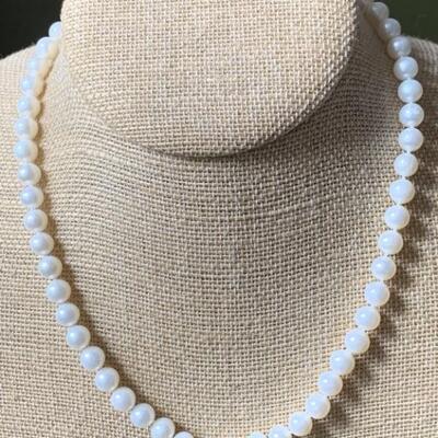 Hand-Knotted Cultured Pearl Necklace 