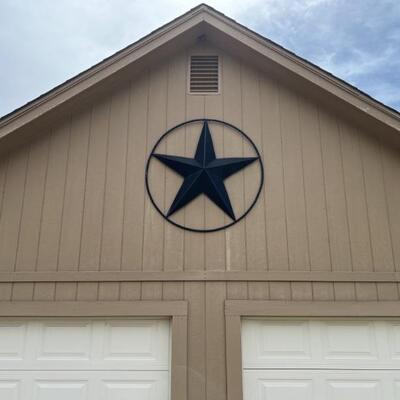 Outdoor Metal Wall Decor: Large Texas Star