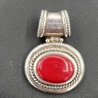 Sterling Pendant with Red Stone, tl weight 9.17g