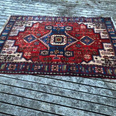 Nahavand Wool Area Rug (4ft 4in x 6ft 4in) Made in Persia (Iran)