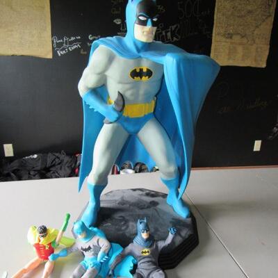 Batman Resin statue Warner Brothers Studios