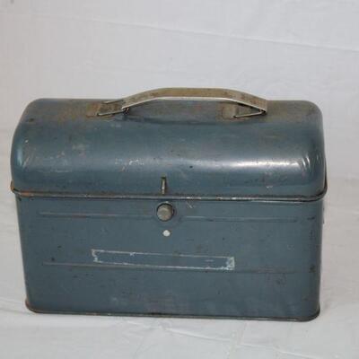 Vintage Lunchbox W/Thermos