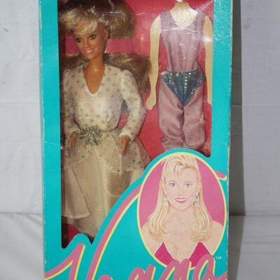 Vanna White Doll

Previous Item:
Vintage Bull

