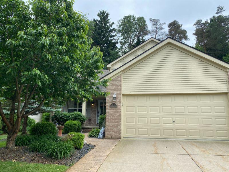 A Pinckney Estate Sale