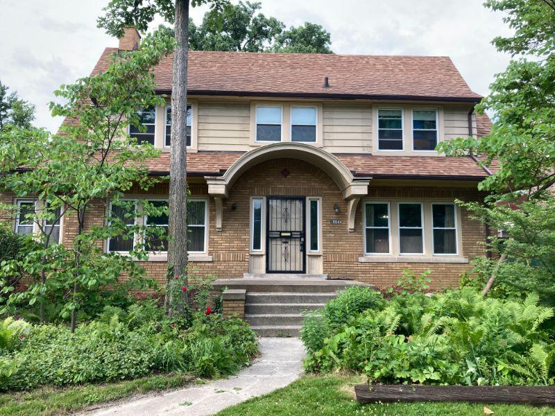 A Detroit Estate Sale