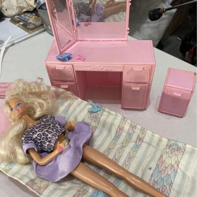 Barbie Dresser, bed & doll