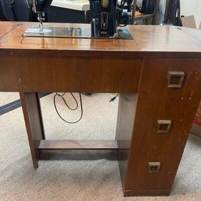 Singer Sewing Machine