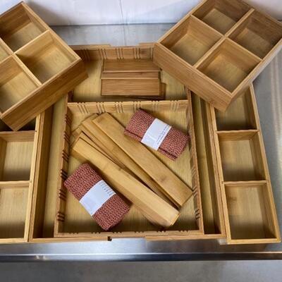 Adjustable bamboo drawer organizer
See 