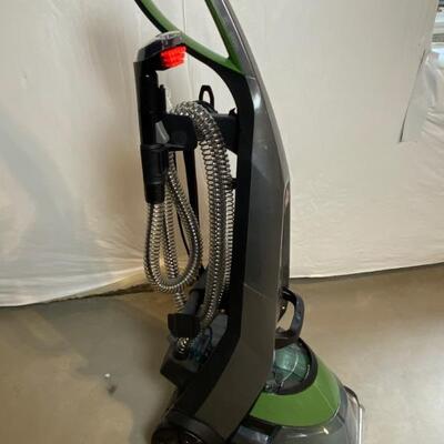 Bissell  carpet cleaner See 