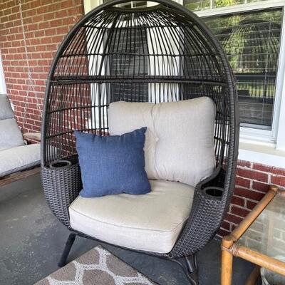 Egg style porch chair (1 of 2)